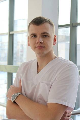 Врач-стоматолог-терапевт Нураев Никита Сергеевич